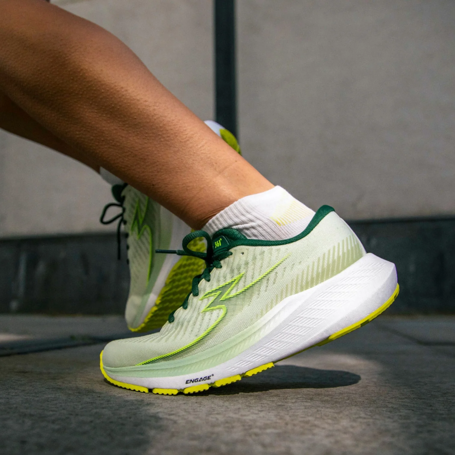 Women's Kairos 3 - Image 5